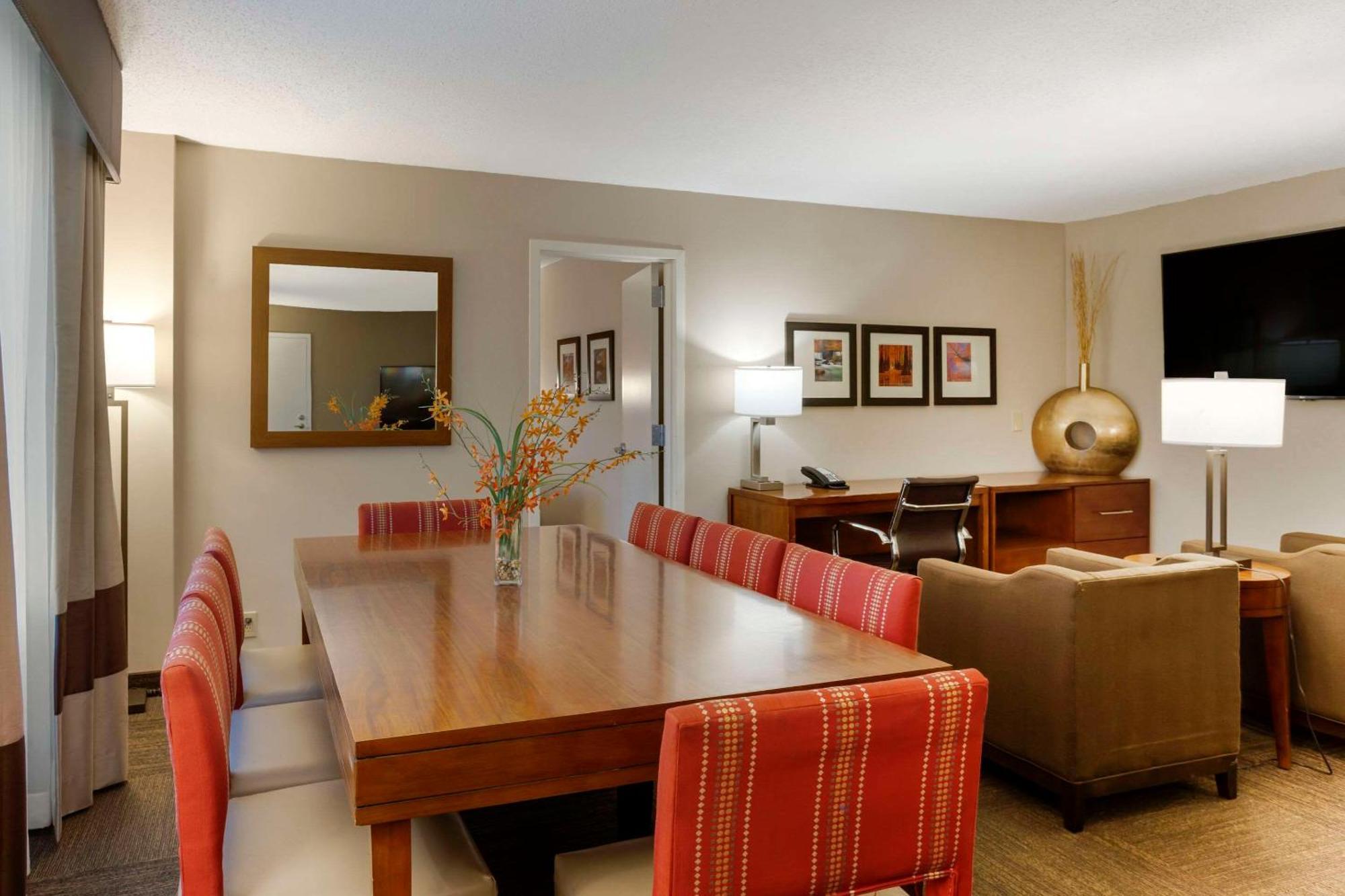 Comfort & Presidential Hotel Little Rock