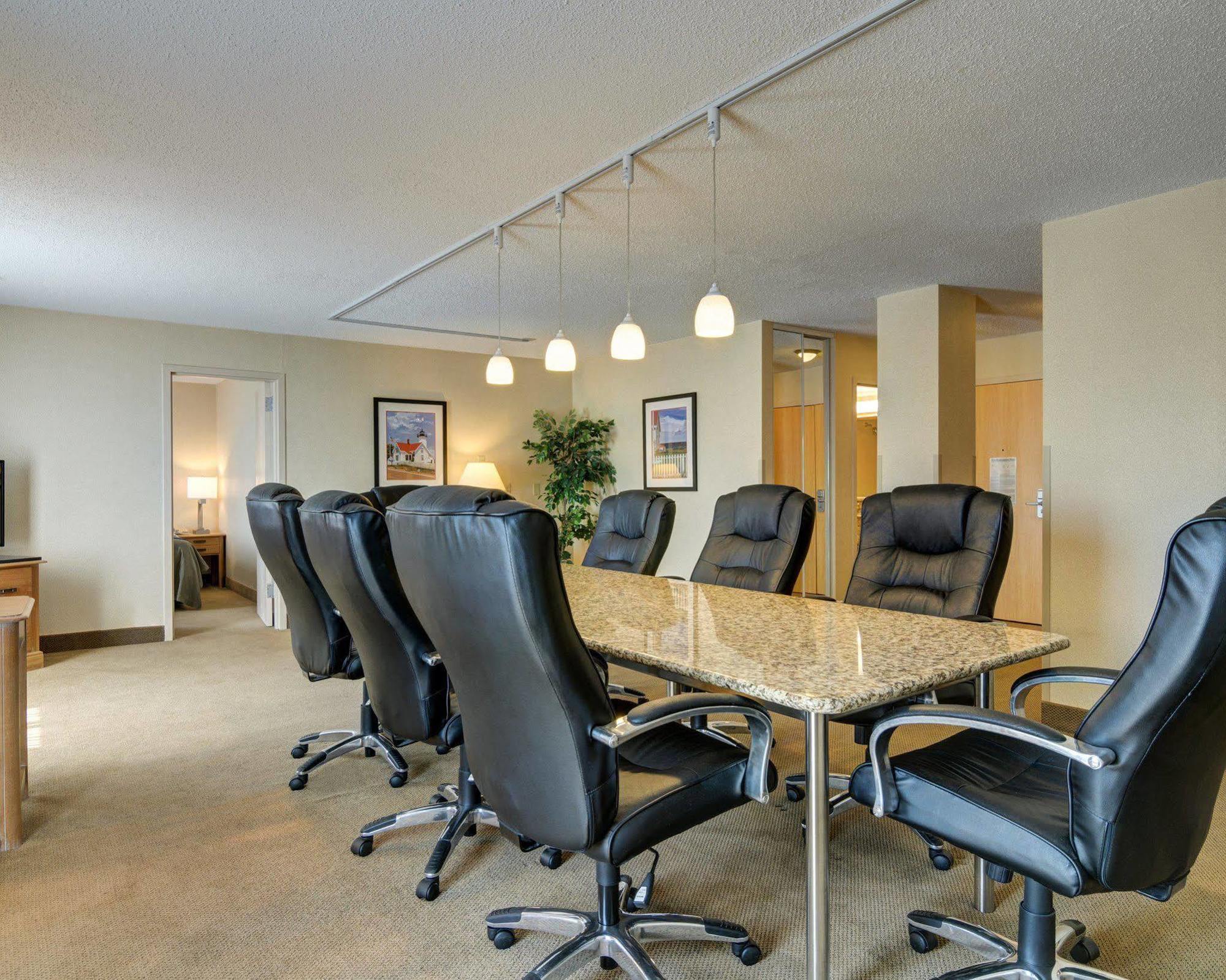 Comfort & Presidential Hotel 3*